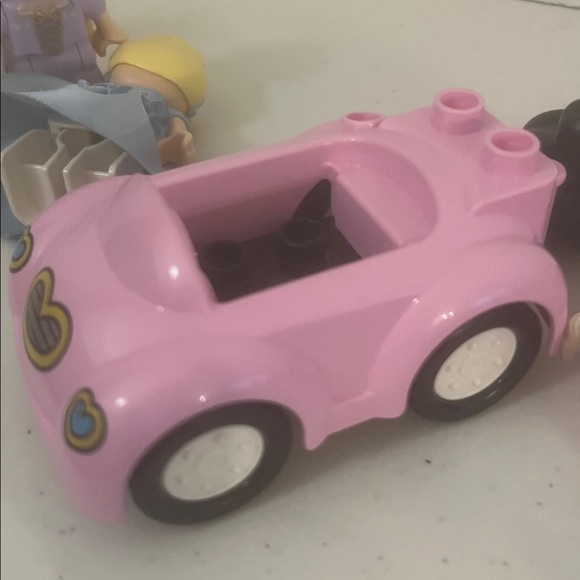 Lego Duplo Princess Pack with Minnie Mouse, Cinderella, Rapunzel - Picture 6 of 8